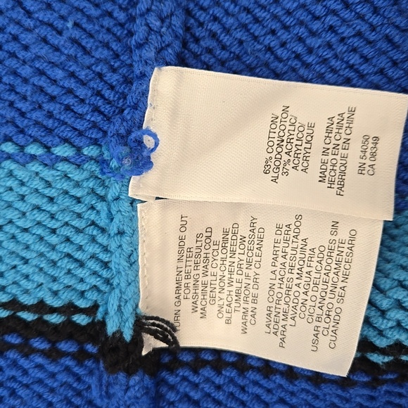 Sweater - Picture 6 of 6